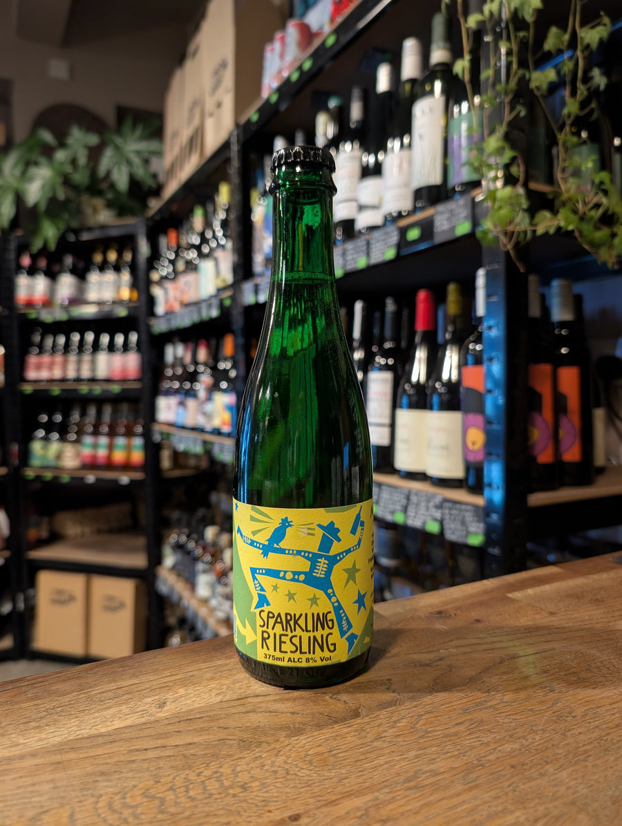 Noita Sparkling Riesling 8% (375ml Bottle)